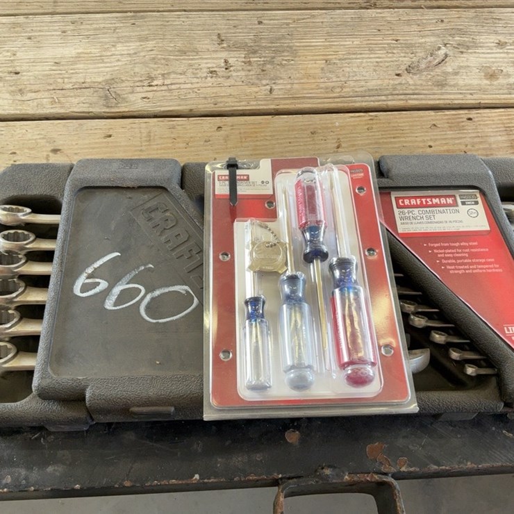 Craftsman standard combination wrench set and screwdriver set