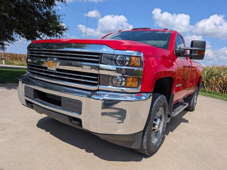 2018-chevrolet-2500hd-image-10