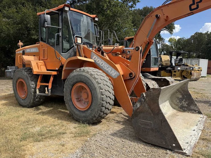 doosan-dl220-3-image-1