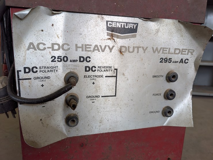 century-arc-welder-image-2