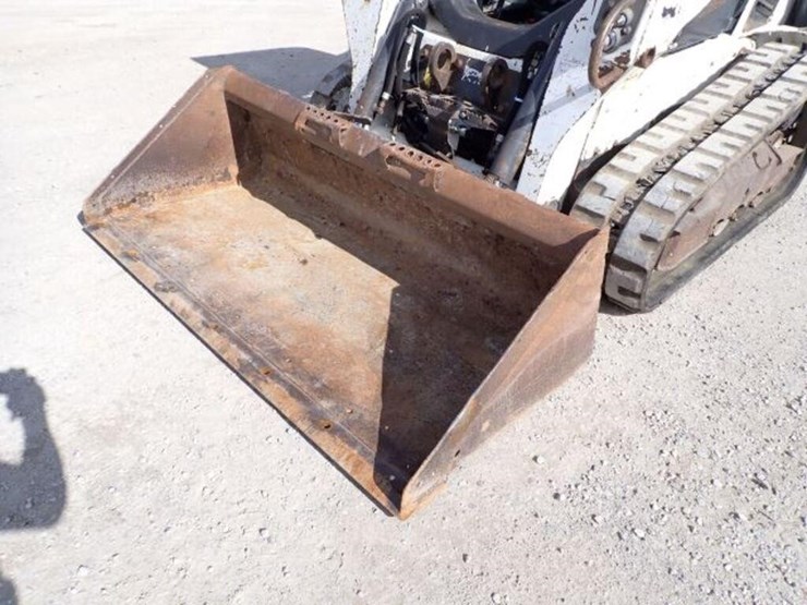 2017-bobcat-t590-image-38