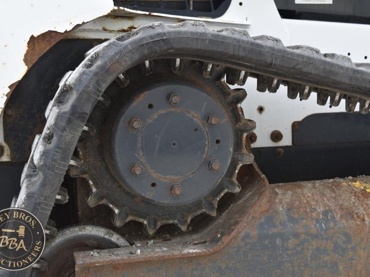 2016-bobcat-t770-image-41