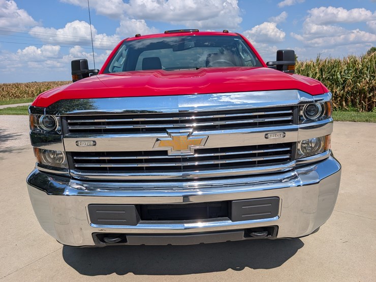 2018-chevrolet-2500hd-image-7