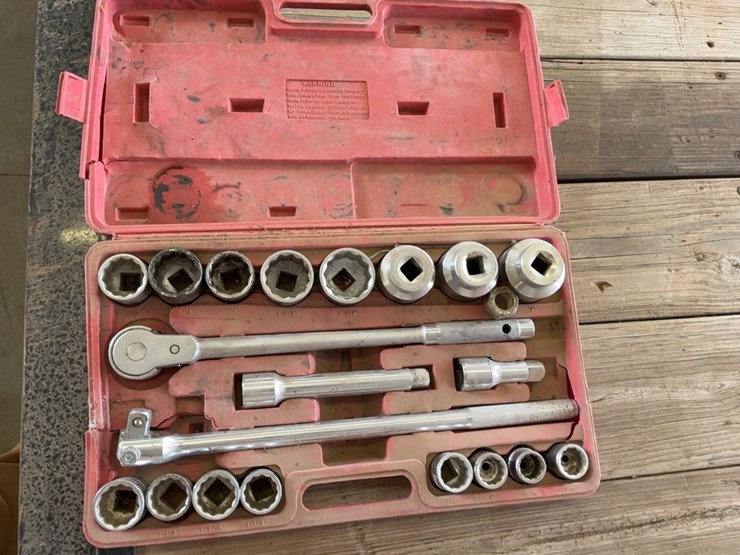 3/4-inch-ratchet-set-image-2