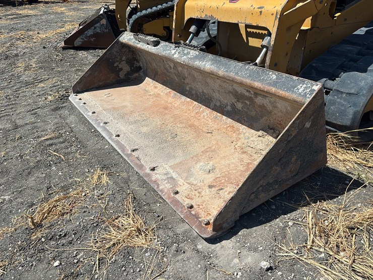 2022-caterpillar-299d3-xe-image-9
