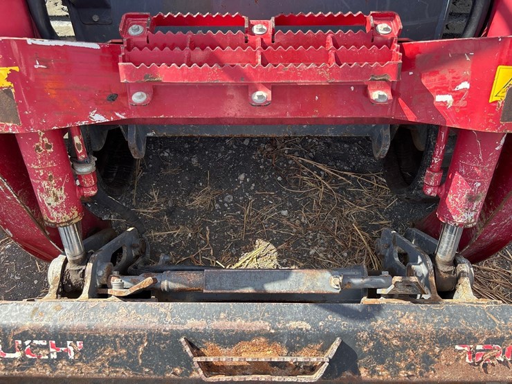 2023-takeuchi-tl12v2-image-14
