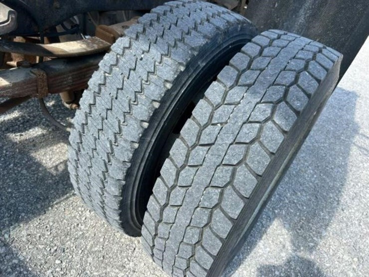 2008-ford-f550-image-55