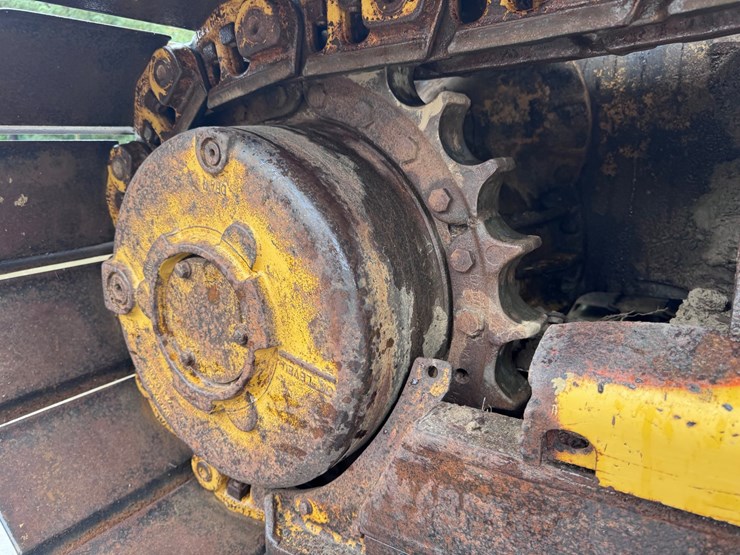 caterpillar-d5g-image-3