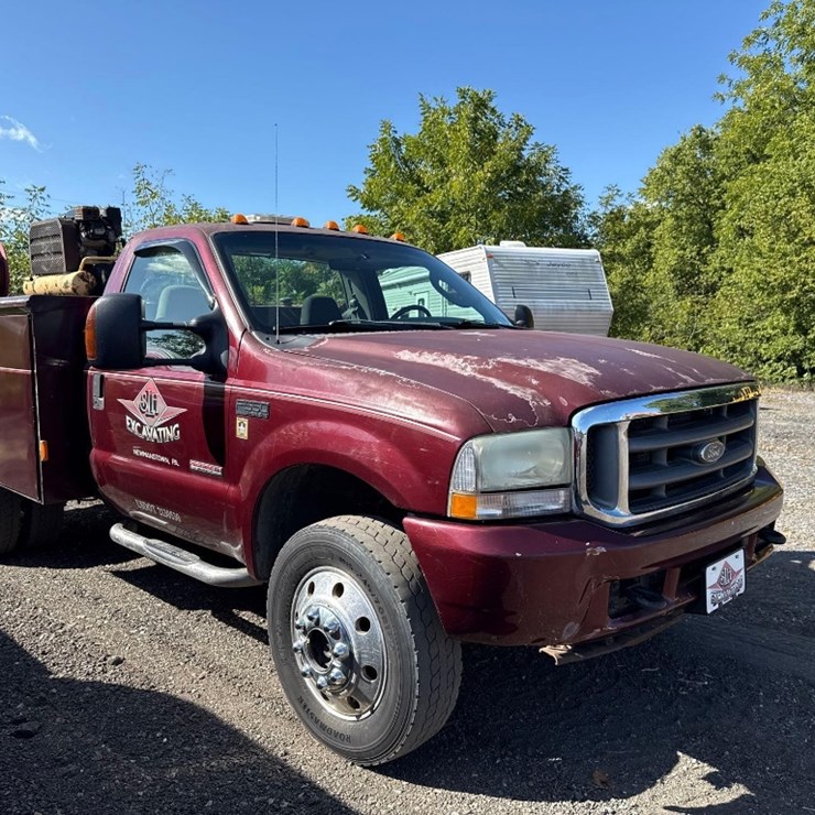 2004 FORD F550