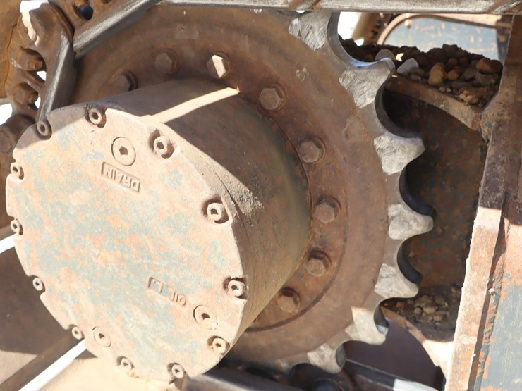 komatsu-pc138us-lc-image-19