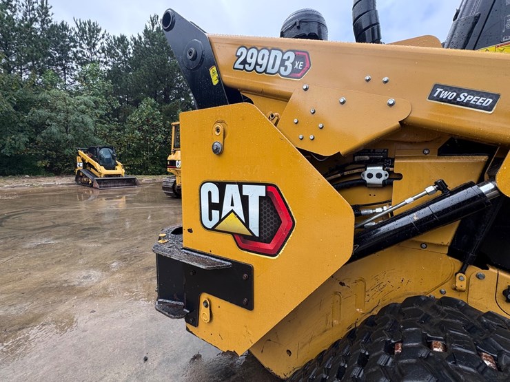 2021-caterpillar-299d3-xe-image-7