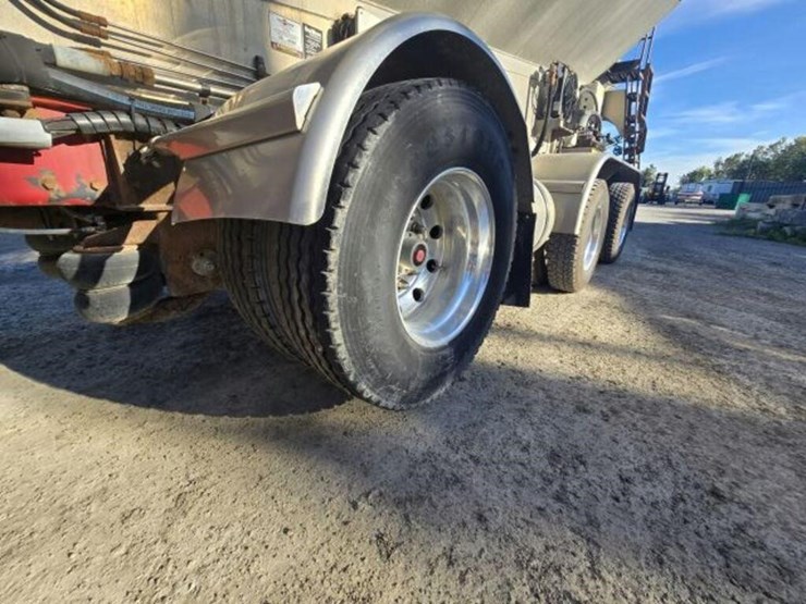 2016-kenworth-t880-image-56