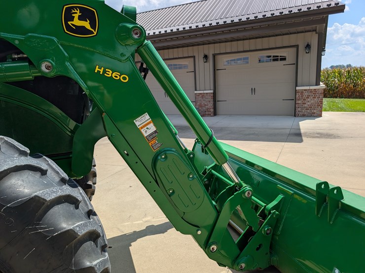 2015-john-deere-6175r-image-60