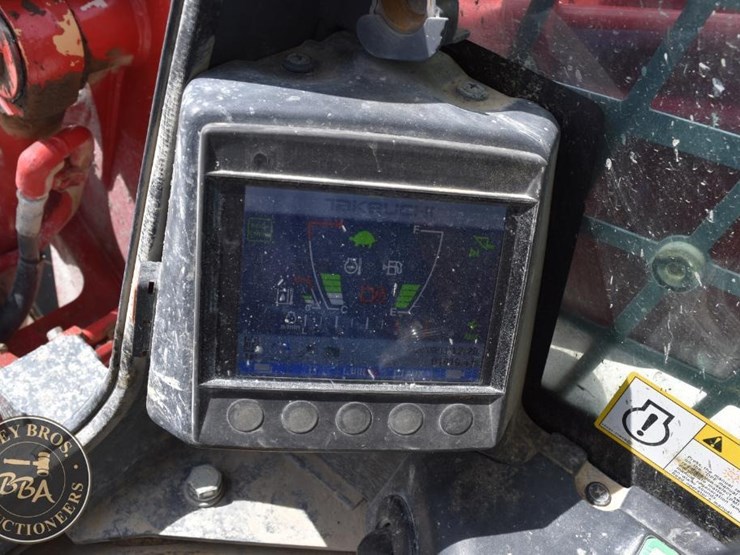 2022-takeuchi-tl10v2-image-53
