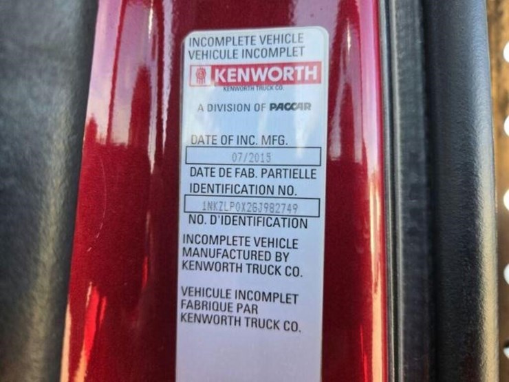 2016-kenworth-t880-image-35