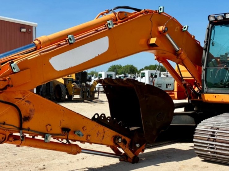 2020-doosan-dx225-lc-image-1