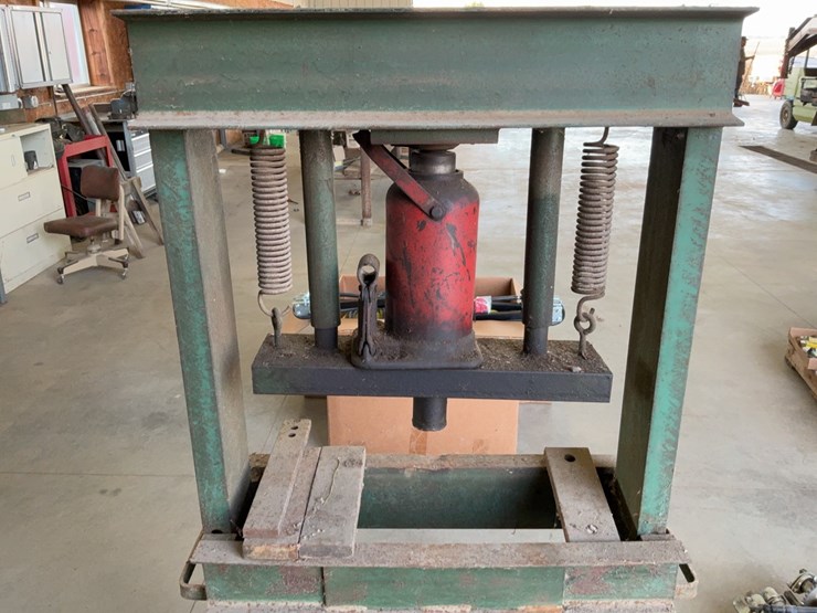 carolina-tool-&-equipment-shop-press-image-1