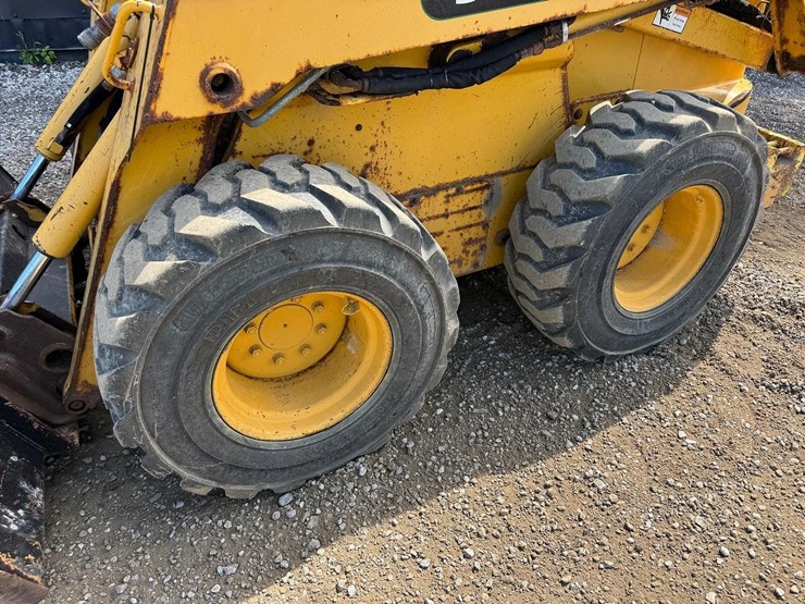 2004-john-deere-280-image-13