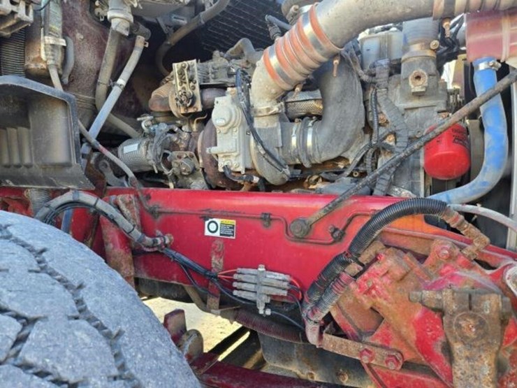 2016-kenworth-t880-image-25