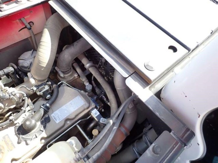 2021-bobcat-e145-image-34