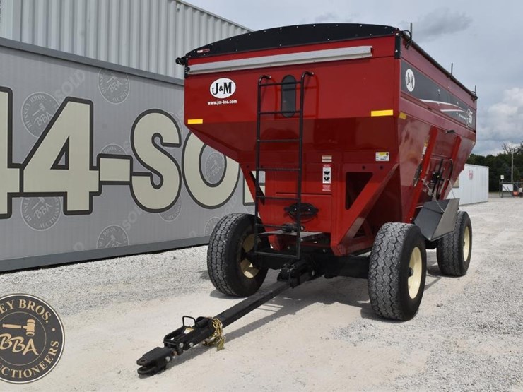 2020-j&m-555-image-1