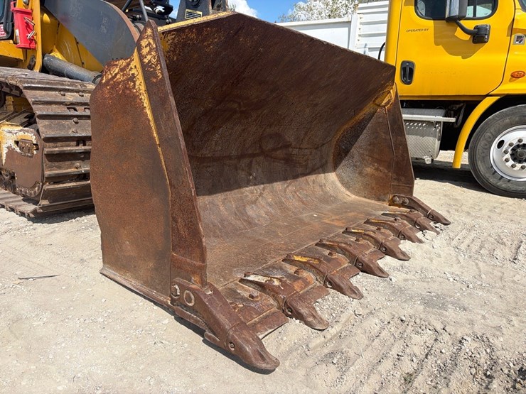 2020-deere-655k-image-12