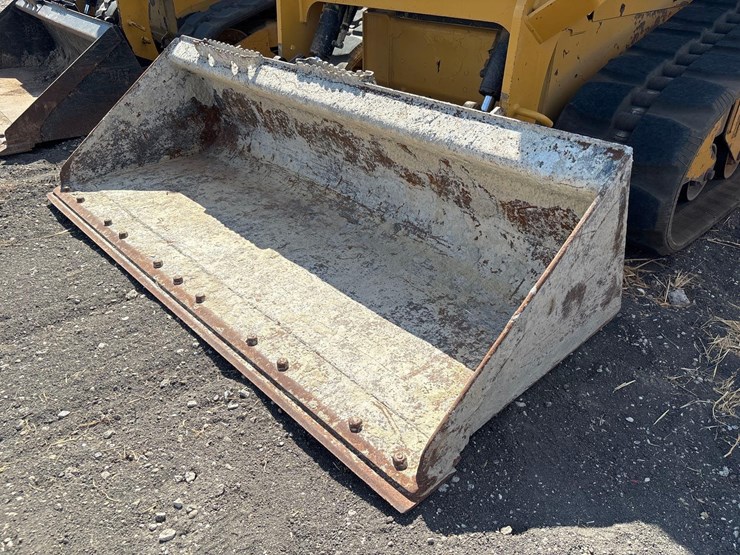 2021-caterpillar-259d3-image-11
