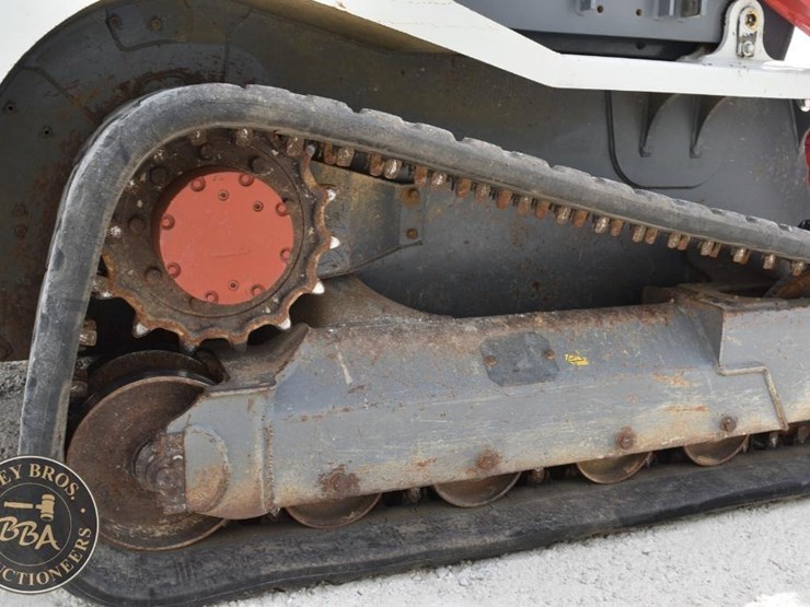 2022-takeuchi-tl10v2-image-44