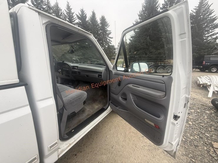 1994-ford-f150-xlt-image-22