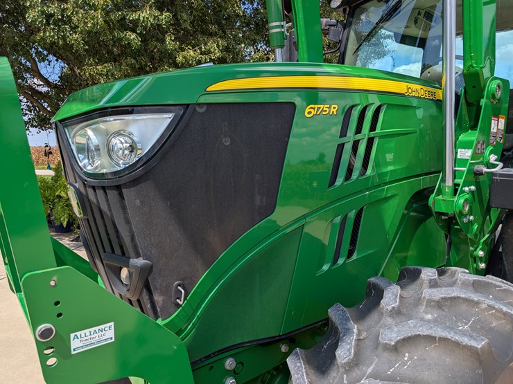 2015-john-deere-6175r-image-90