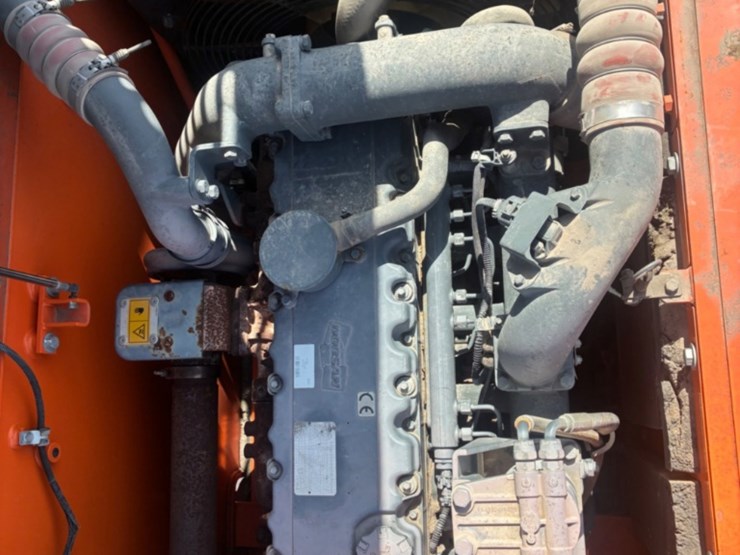 2020-doosan-dx225-lc-image-8