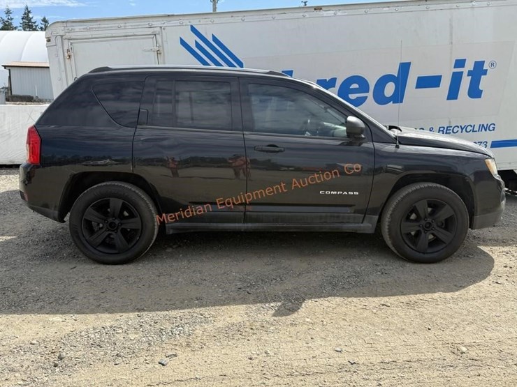 2013-jeep-compass-latitude-image-7