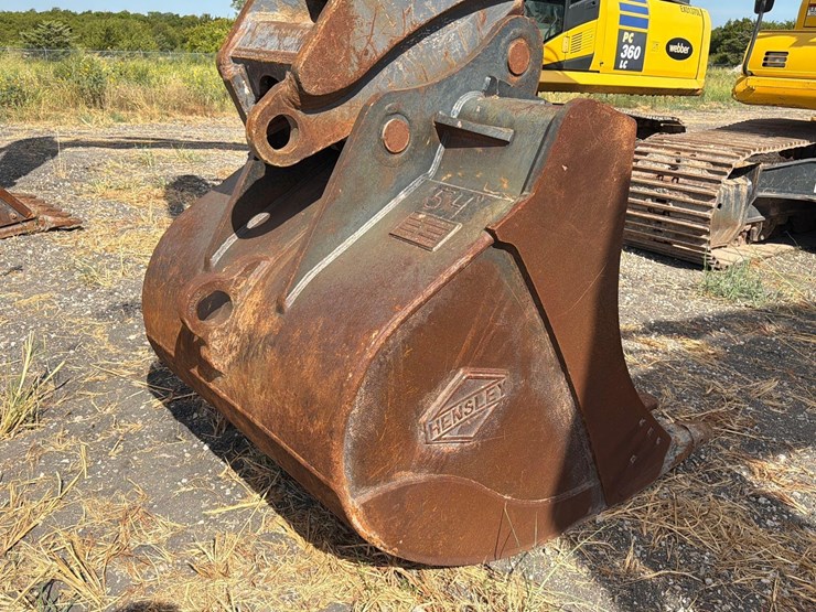 2022-komatsu-pc360-lc-11-image-18
