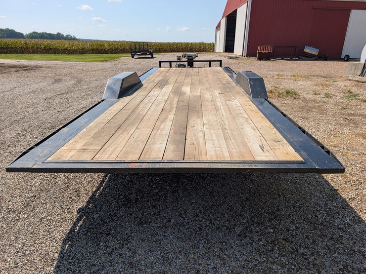 24’-tandem-axle-trailer-image-3