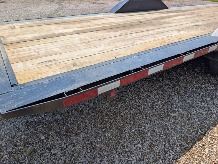 24’-tandem-axle-trailer-image-33