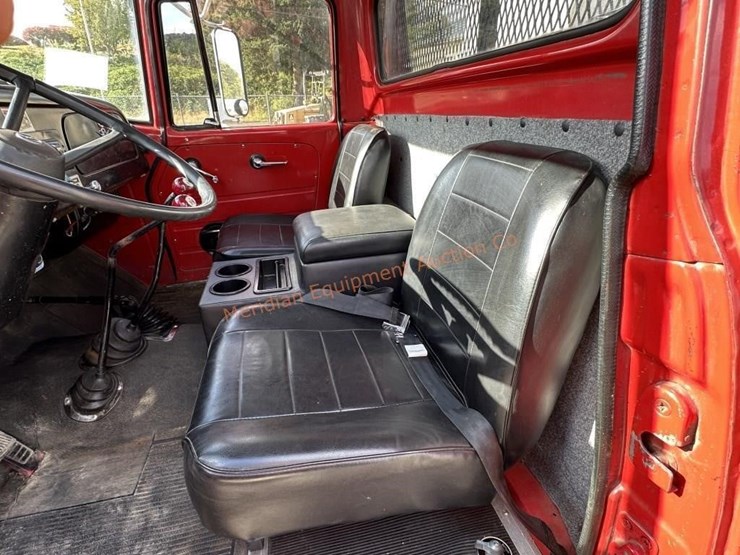 1975-international-s1600-image-26