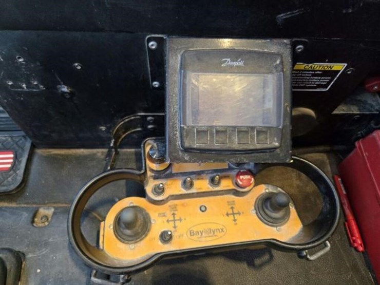 2016-kenworth-t880-image-12