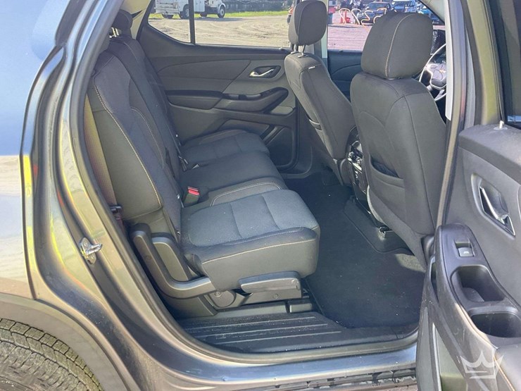 2018-chevrolet-traverse-image-24