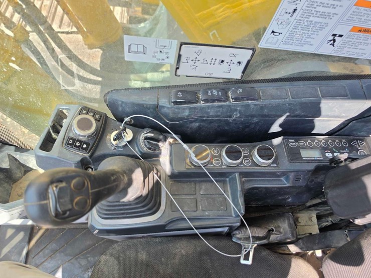 2024-kobelco-sk260-lc-11-image-26