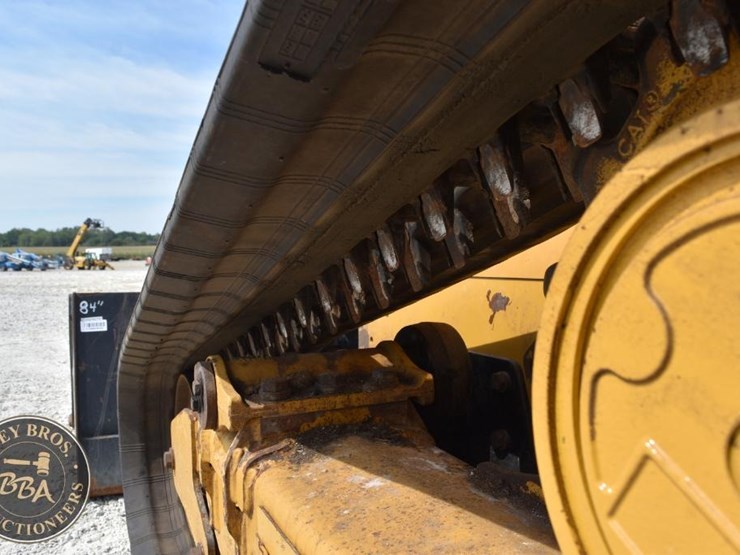 2022-caterpillar-289d3-image-33