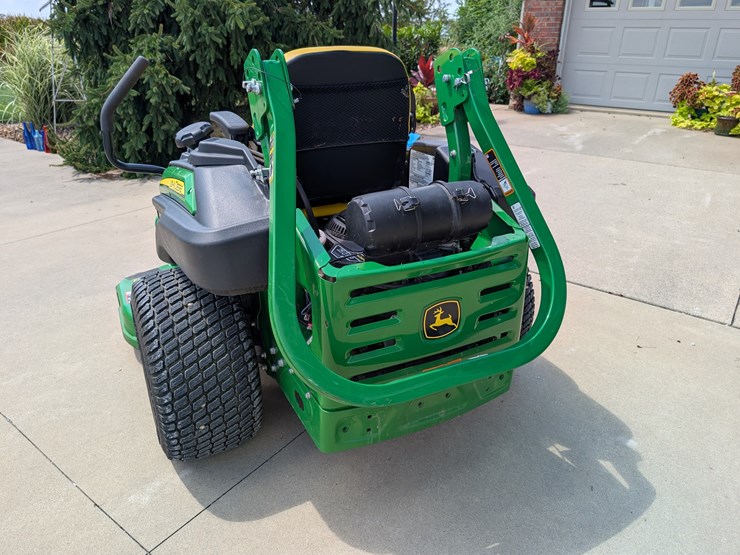 2019-john-deere-z915e-image-3