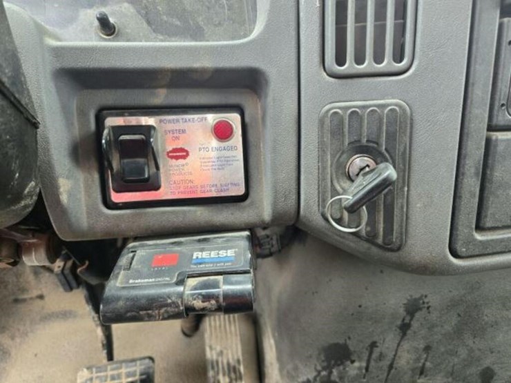 2007-international-durastar-4300-image-20