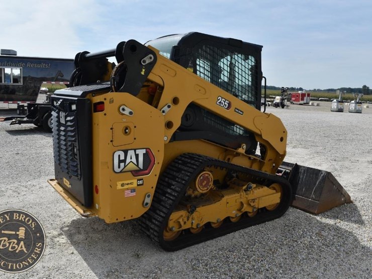 2024-caterpillar-255-image-18