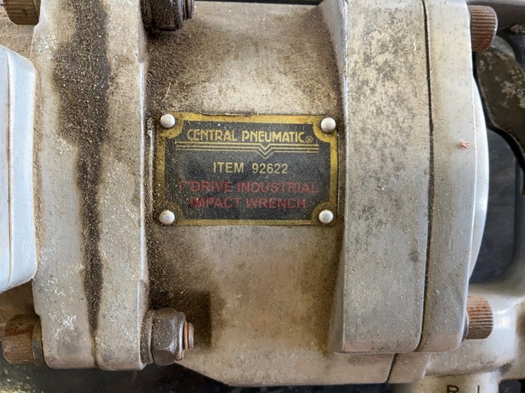 1-inch-air-impact-and-hose-image-3