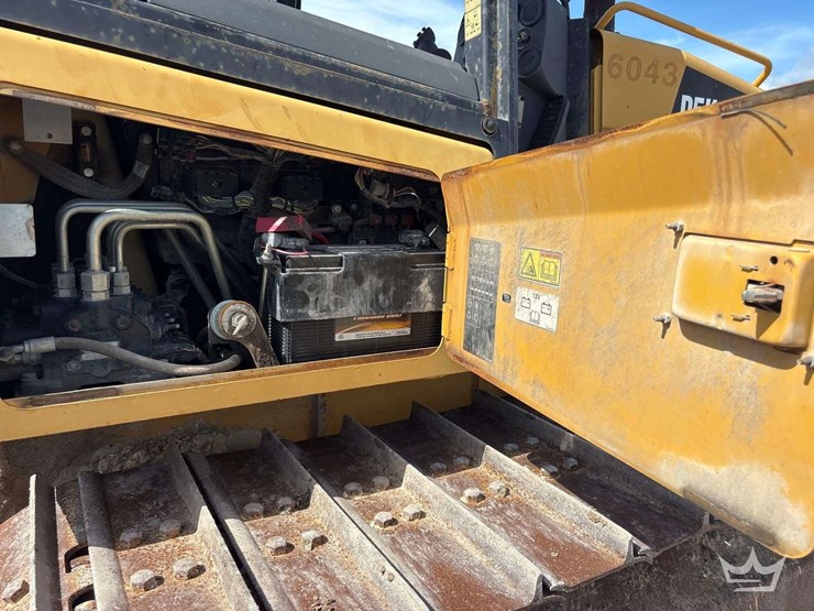 2013-caterpillar-d5k2-image-10