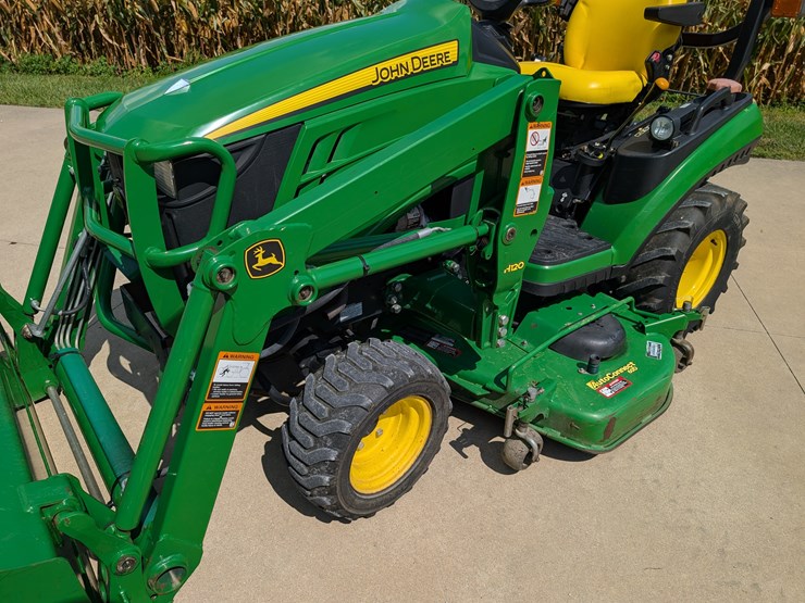 2012-john-deere-1026r-image-15
