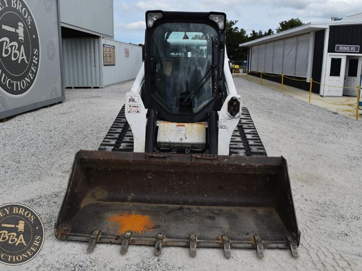 2016-bobcat-t770-image-10
