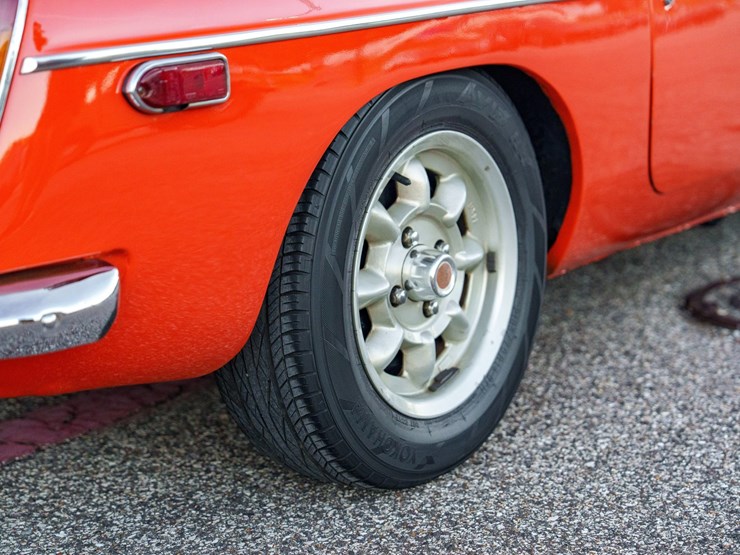 #1069-•-offered-at-no-reserve-|-1973-mg-mgb-mark-lll-convertible-image-28