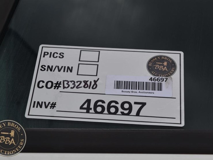 2009-freightliner-cascadia-125-image-51