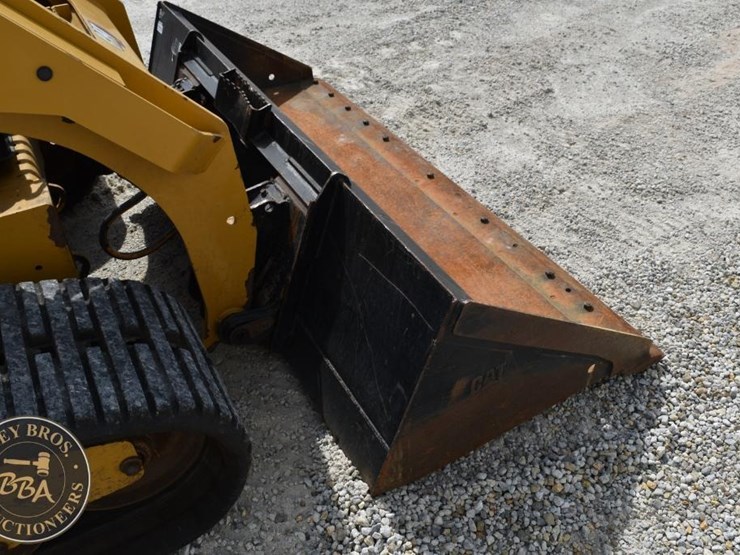 2022-caterpillar-289d3-image-22
